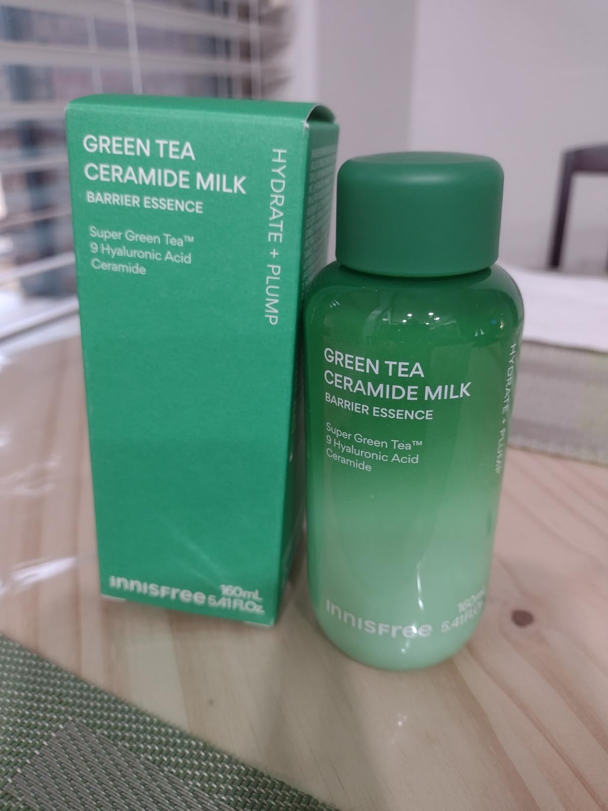 innisfree Green Tea Ceramide Milk, Hydrating & Lightweight Milky Toner for All Skin Types including Acne-Prone and Sensitive Skin, Available in Gift Set