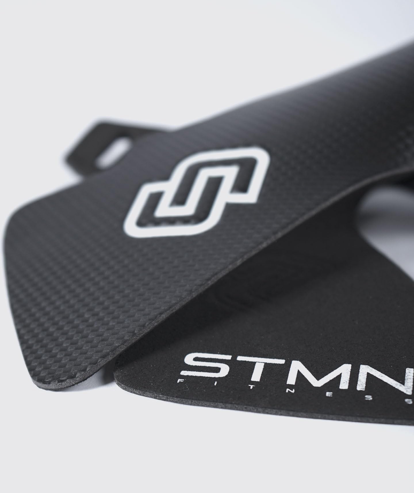 STMN Fitness - Paracalli Carbon Free Black | Grip Ultra Resistente Texture Carbon con Magnesite | Protezione Mani per Cross Training, Calisthenics, Sbarre Ruvide e Classiche, Uomo e Donna (L-XL)