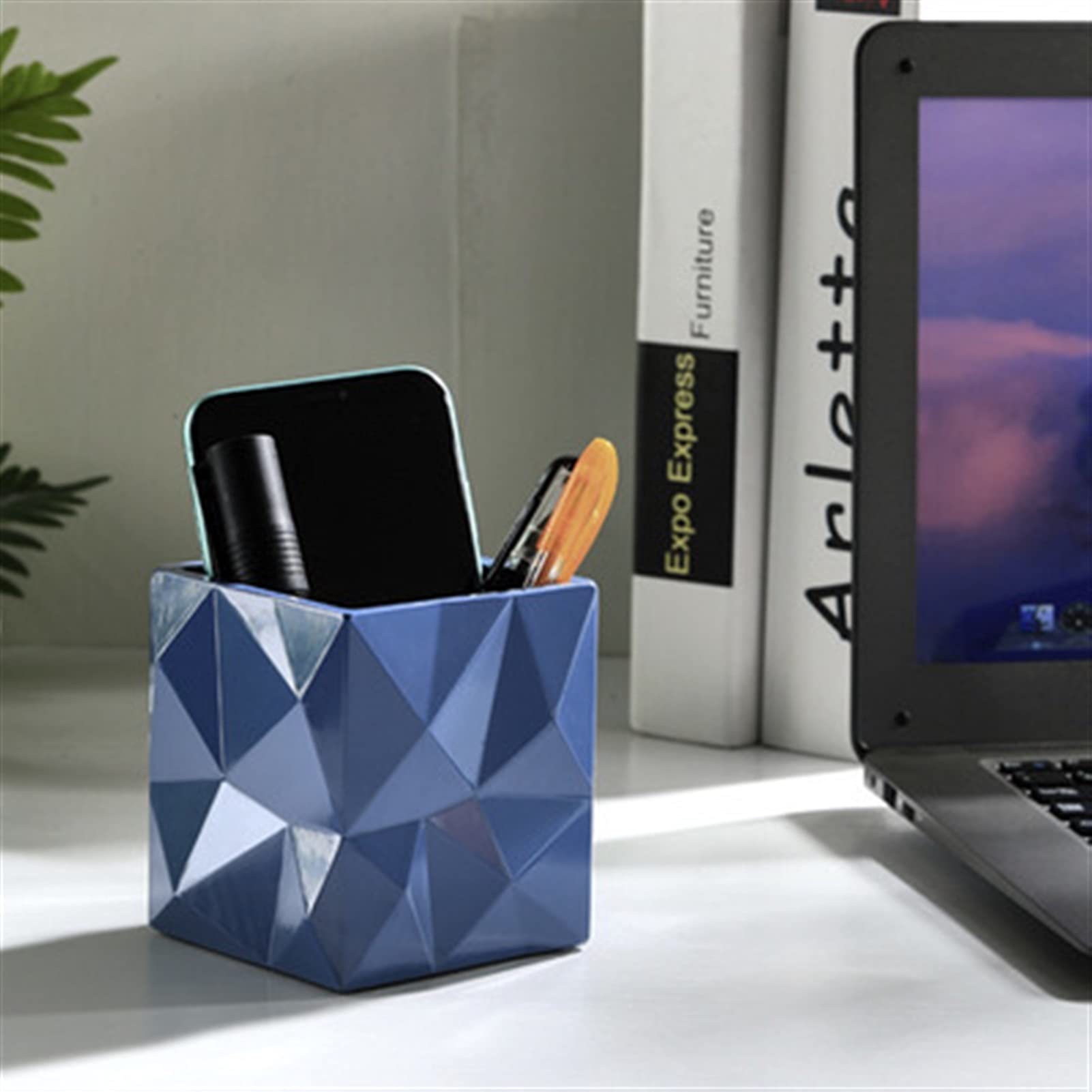 Pojemniki na ołówki Creative Square Pen Holder Uczeń Prezent Papierniczy Makeup Szczotka Sundries Storage Case Office Desktop Ołówek Organizator na biurko (Color : B)
