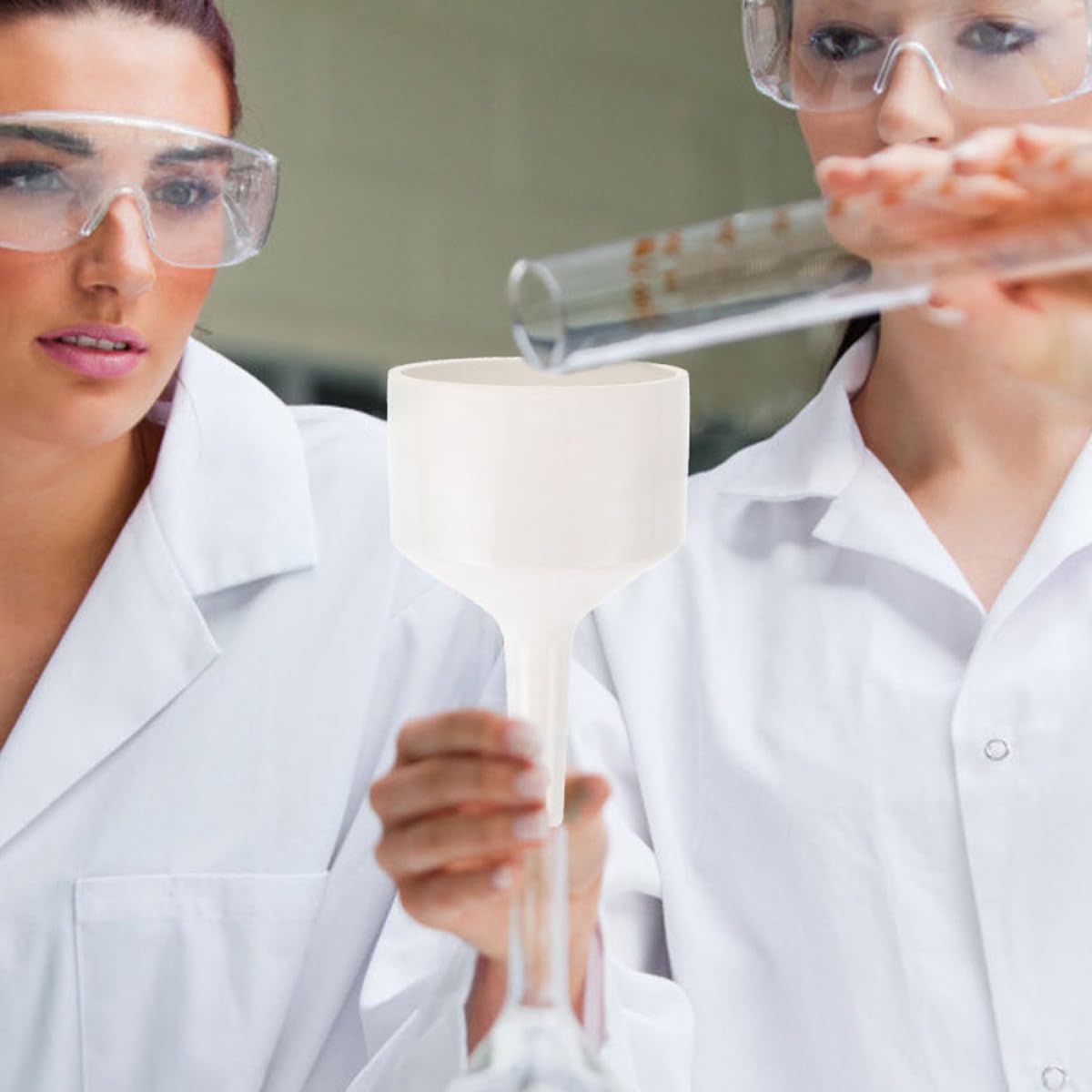 Weißer Keramik Büchnertrichter, 2 Stück, Laborfiltration