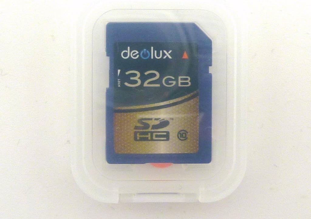 A single DEOLUX 32GB SDHC Class 10 memory card in a clear protective case.