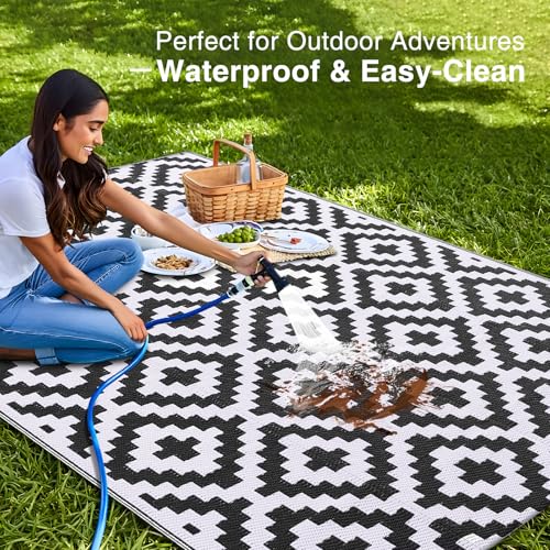 OLANLY Waterproof Outdoor Rug 5x8 ft, Outdoor Plastic Straw Rug for Camping, RV Mat Outside, Indoor Outdoor Carpet for Porch, Deck, Backyard, Balcony, Picnic, Black & White - Image 3