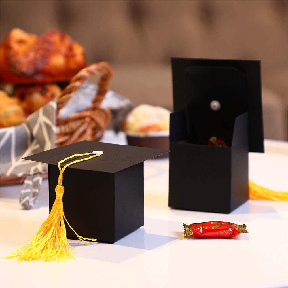 25 Pz Scatola Regalo per Laurea, Preassemblata Scatola di Caramelle per Cappello Scatola per Caramelle per Laurea con Nappa Decorazioni per Laurea Classe 2024 Centrotavola Feste (Nero e Oro