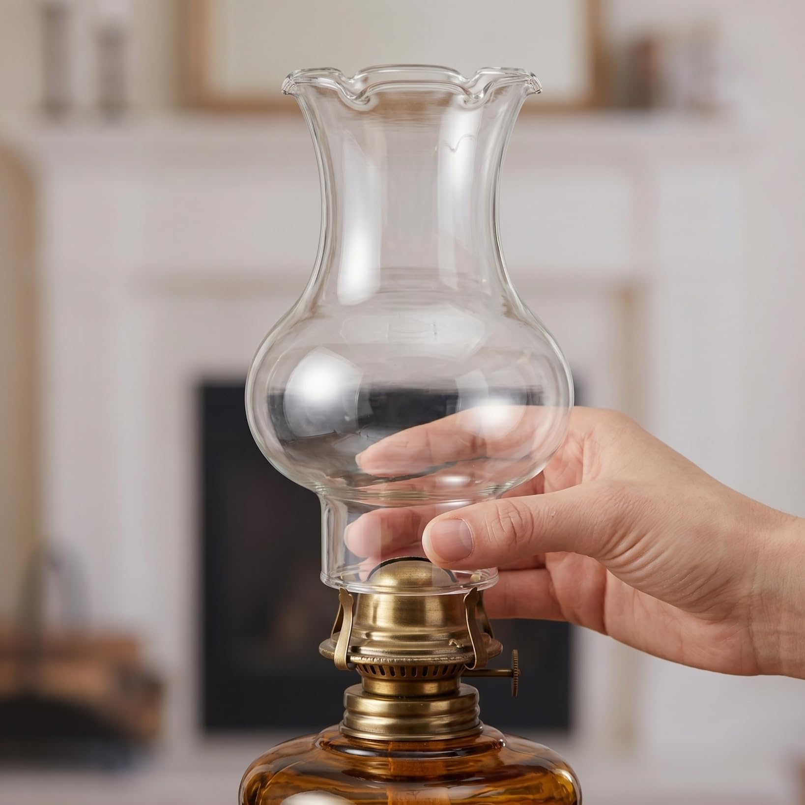 CHILDWEET Cheminée en Verre Transparente pour Lampe à Pétrole Abat-Jour Petit Diamètre 3 CM Accessoire pour Lampe à Kérosène Couvercle Résistant et Coupe-Vent Remplacement Ancien