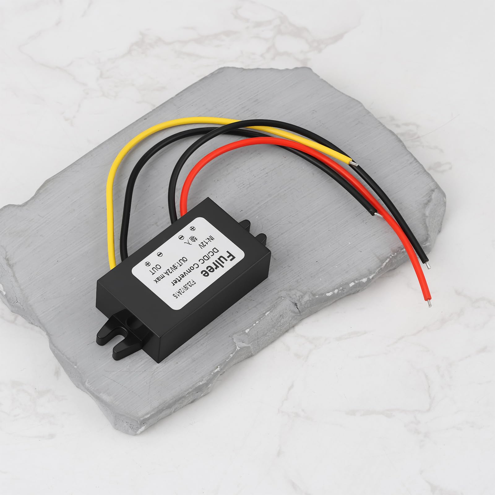 Konwerter Buck 12 V DC na 9 V DC 2 A 18 W kompatybilny z samochodami, łodziami, systemami solarnymi