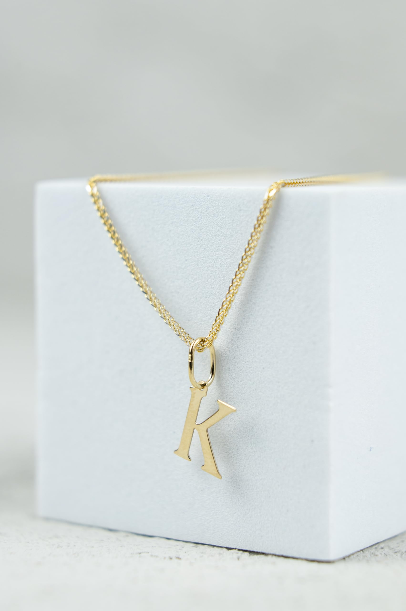 Rodium – Buchstabenanhänger K aus 585er Gelbgold – 14-Karat-Initialen-Anhänger für Halskette oder Armband – Geschenk für Frauen – hergestellt in Italien