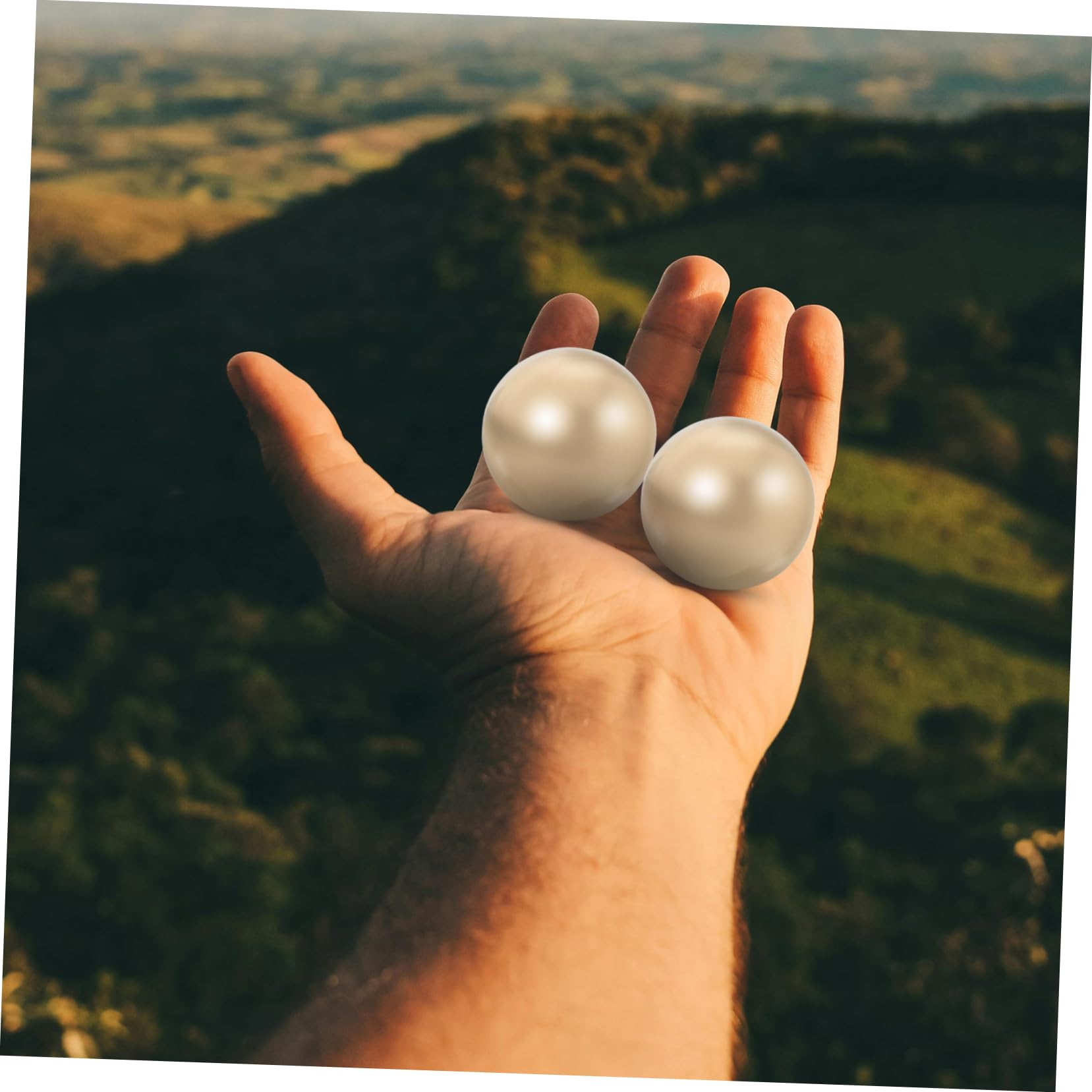 Bolas de Masaje de Latón Dorado para Manos, 2 Piezas, Balones de Ejercicio Pequeñas para Relajación y Decoración en Casa o Gimnasio