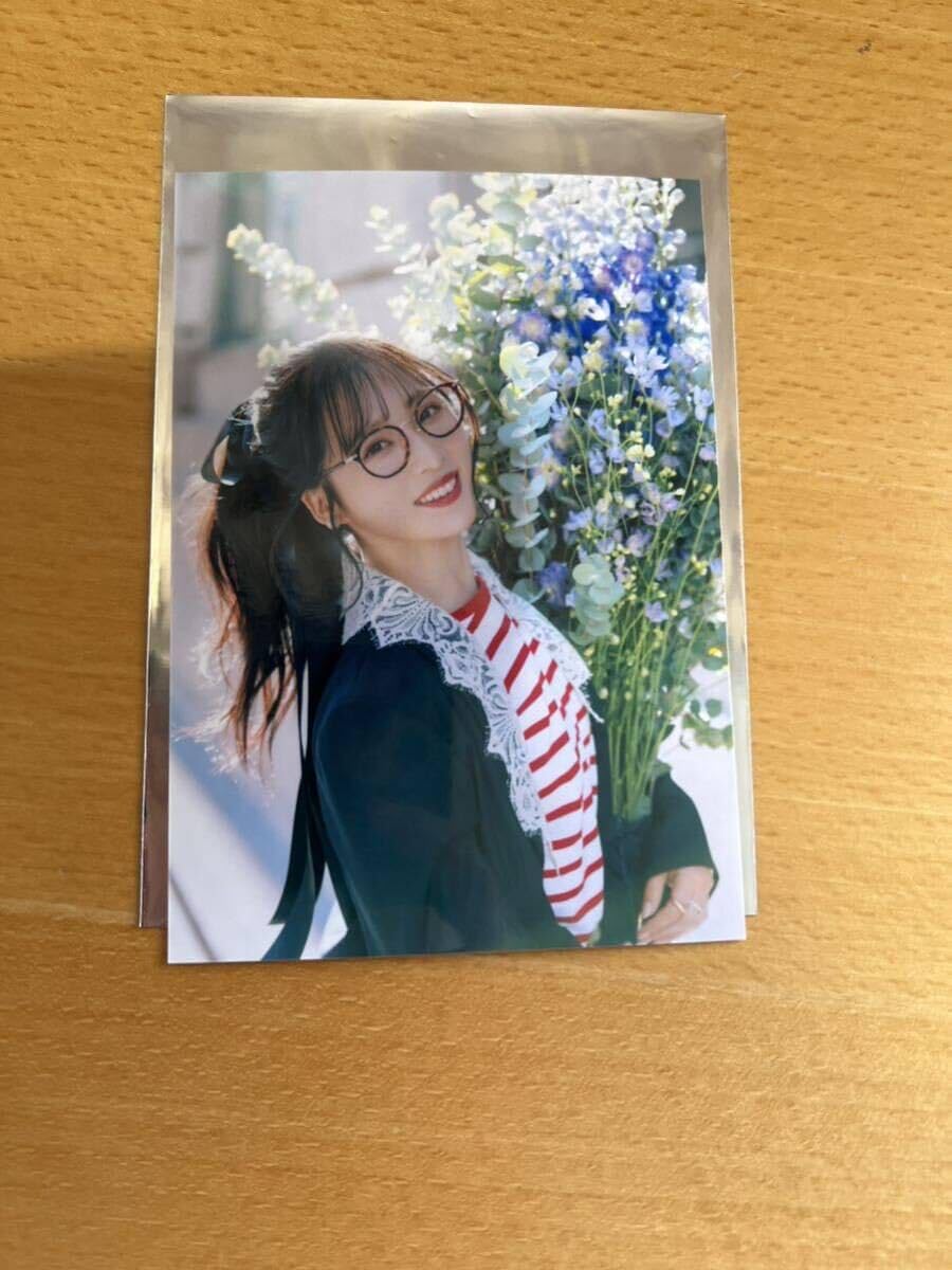 Amazon.co.jp: AKB48 小栗有以 2024年 卓上カレンダー 特典生写真1枚