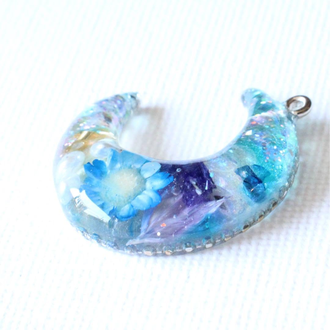 Amazon.co.jp: No.24125 青紫系 三日月レジンネックレス レジン Amazon.co.jp: No.24125 青紫系 三日月レジンネックレス レジン