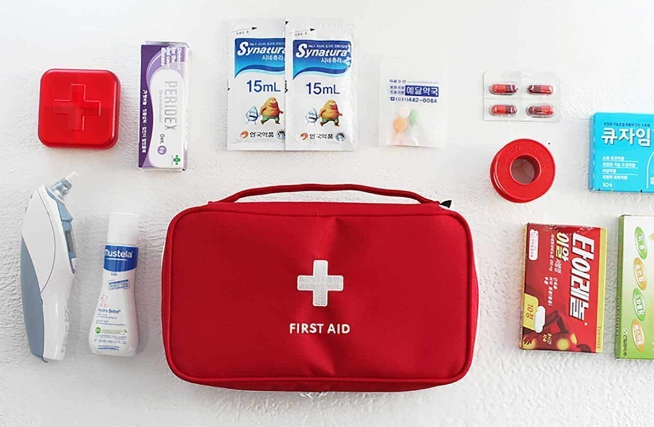 REDITEX Travel Medicine Pouch Emergency First Aid Kit Box Organizer with Medicine-Pocket Empty Bag for Travelling Car, Home, Office - Storage Bag 1