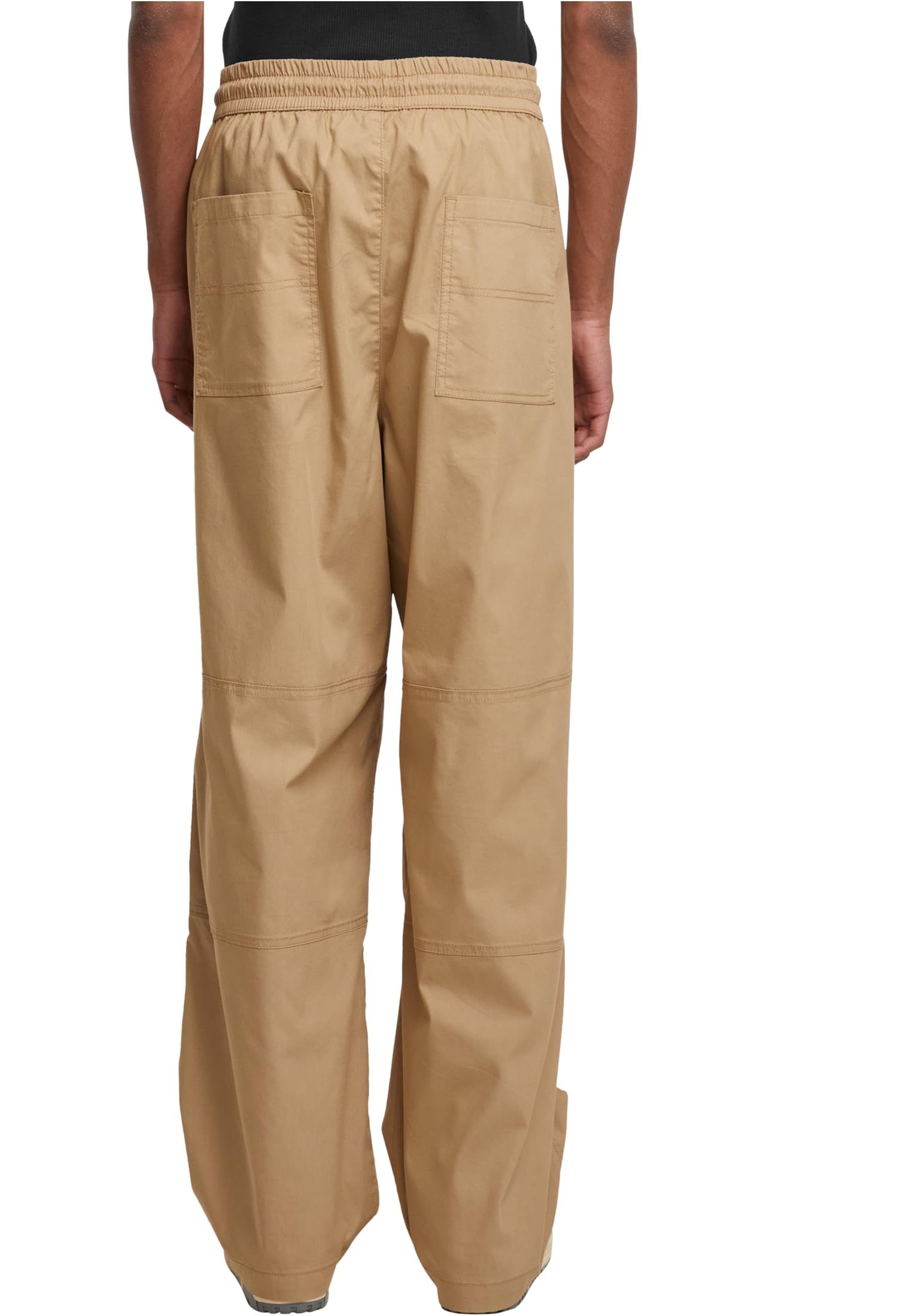 Urban Classics Loose Fit Pants with Darts