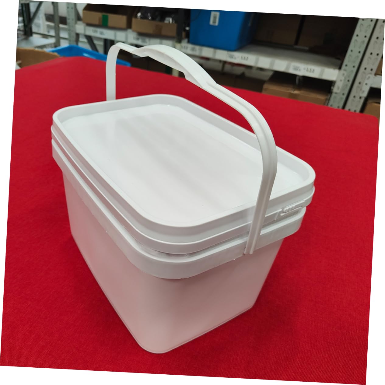 HOMSFOU Secchio Contenitore Leggero e Multifunzionale 10l in Pp Bianco con Coperchio e Manico per Pittura per Stoccaggio e Vernici