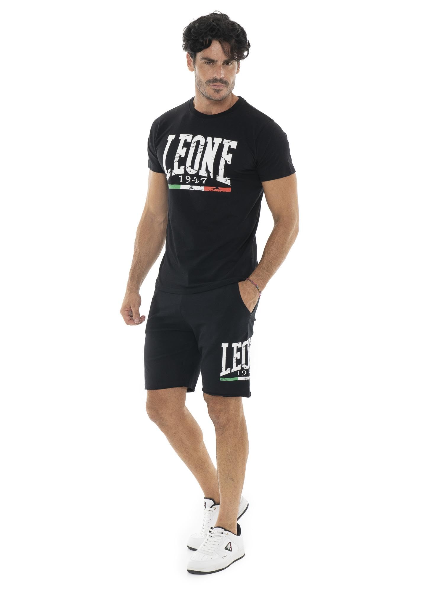 Completo set da uomo composto da t-shirt e pantaloncini vintage Leone Basic