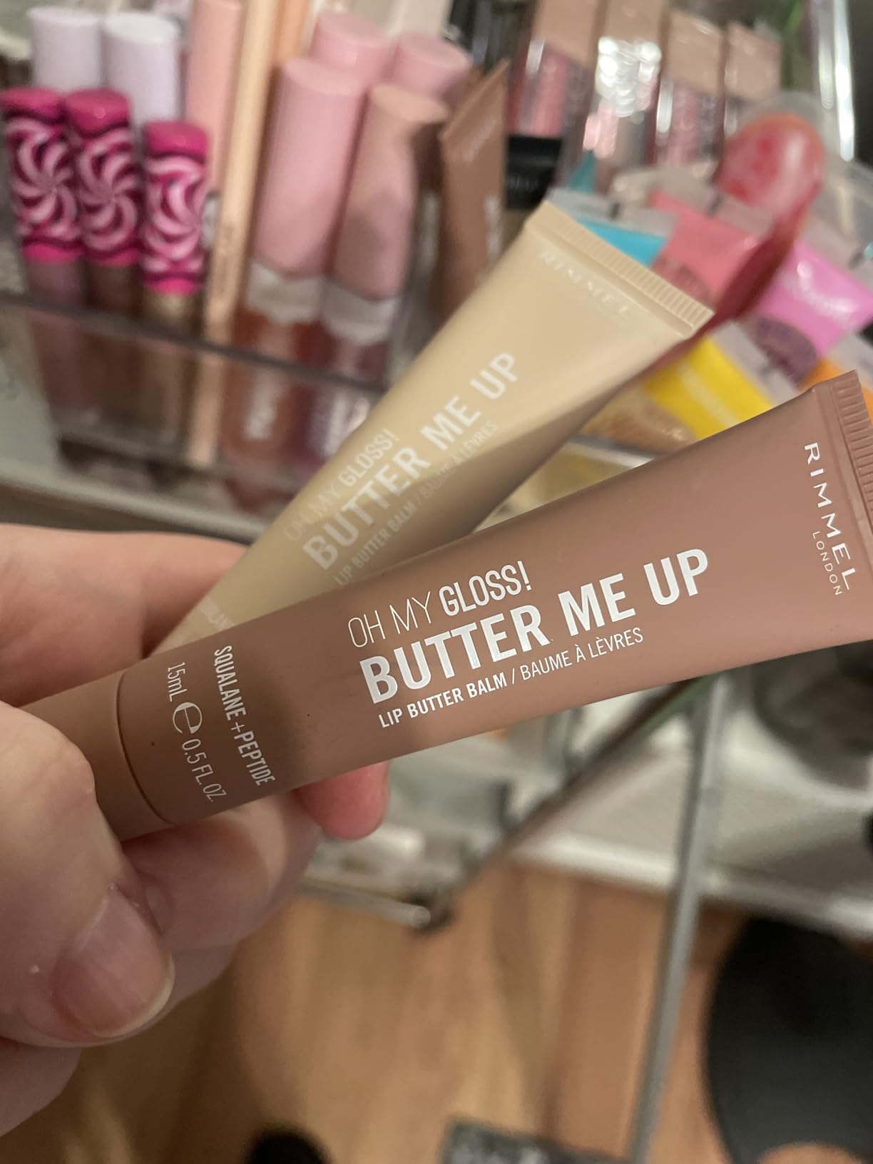 Rimmel London Oh My Gloss Butter Me Up Lip Butter Balm 002 Latte Delight, Hydrating Lip Balm, Tinted Lip Balm, Lip Care, Hydration, Nourishing, Squalene