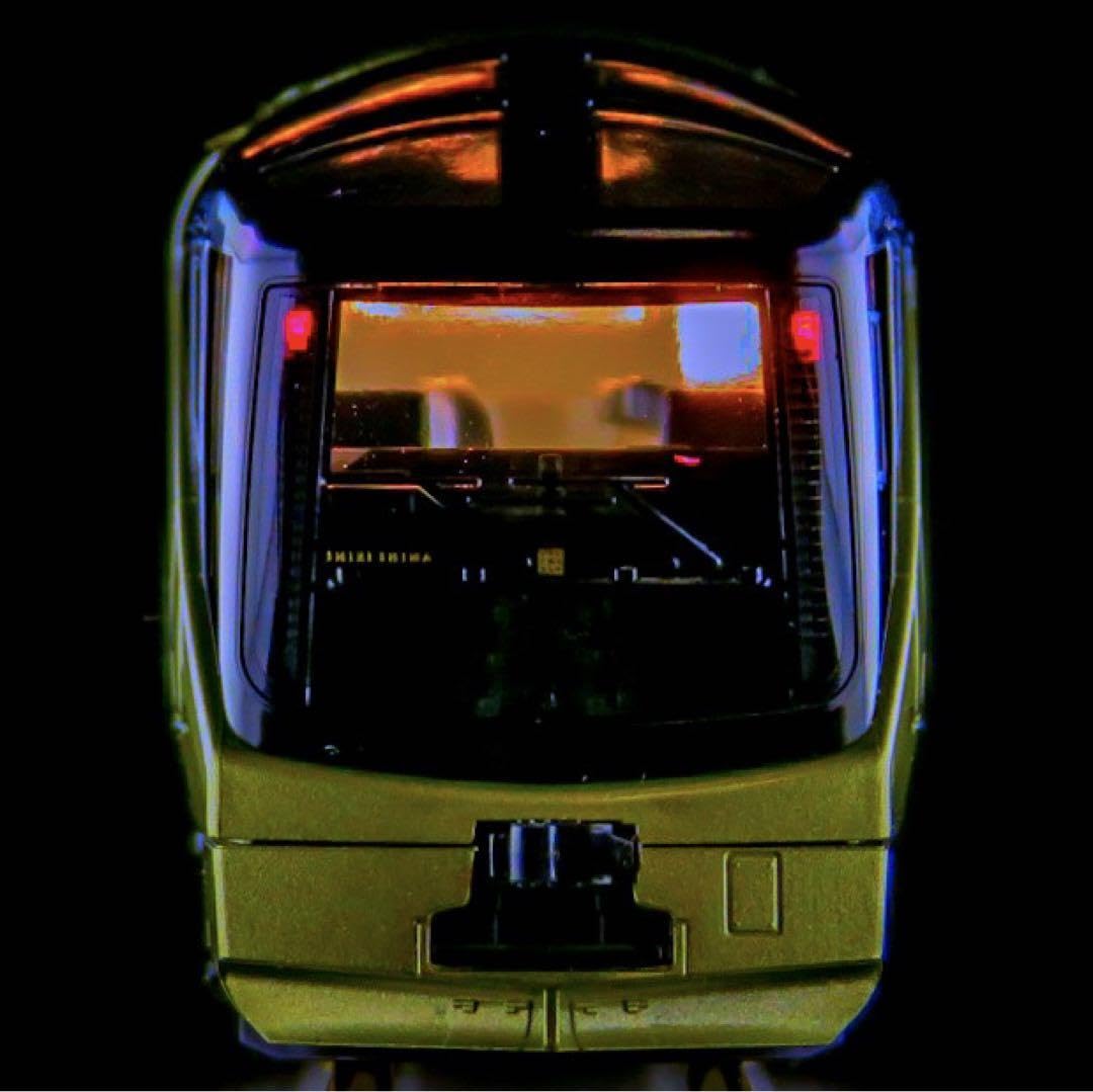Amazon.co.jp: TOMIX JR東日本 E001形TRAIN SUITE 四季島 : おもちゃ