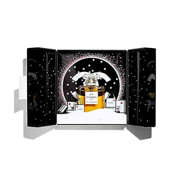 CHANEL オードゥN゜5　パルファム シアター クリスマスコフレ 香水 Amazon.co.jp: CHANEL(シャネル) N°5 オードゥ パルファム