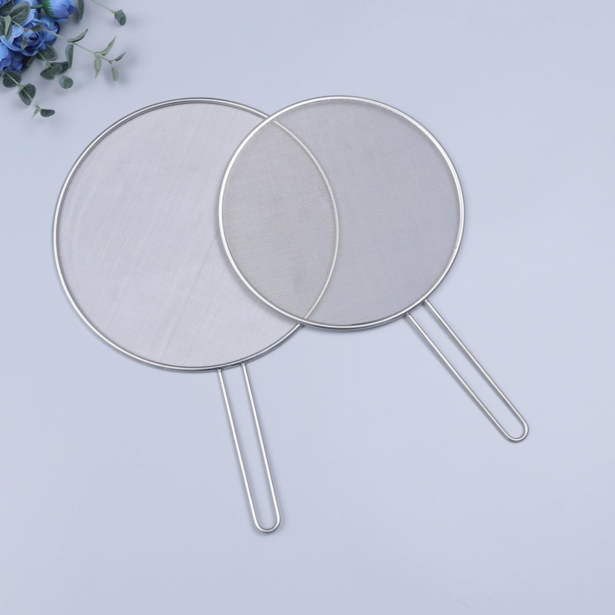 Ciieeo 2pcs Metal Oil Splatter Guard Screens Prevent Hot Oil Splashing and Damage, Silver Anti Spill Lid Covers with Fine Mesh for Kitchen Cooking and Frying