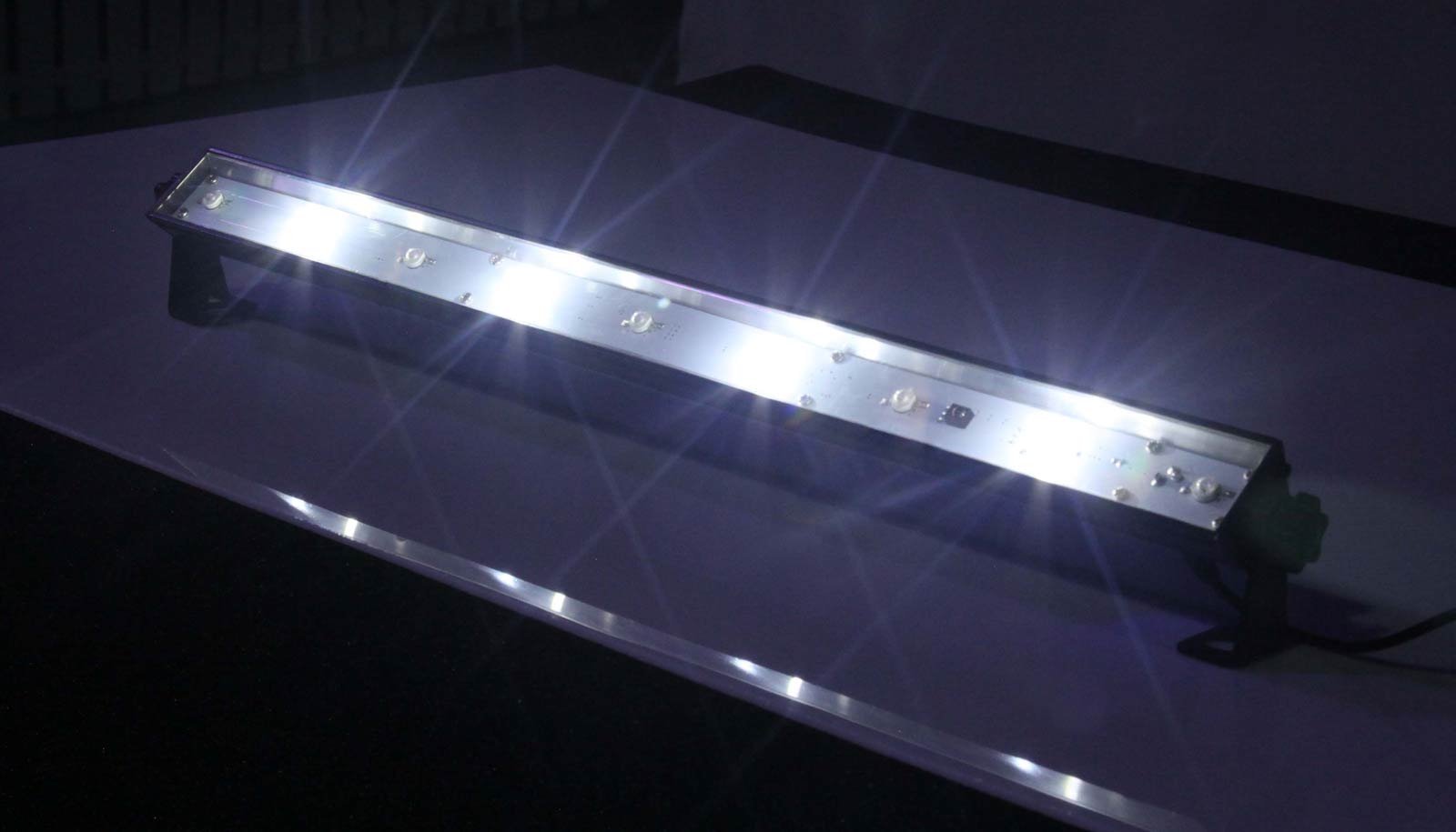 E-Lektron LUS-1 LED UV-Bar Strobe-Leiste Blacklight-Leiste Stroboskop Disco Licht-Effekt Schwarzlicht Bühnenlicht