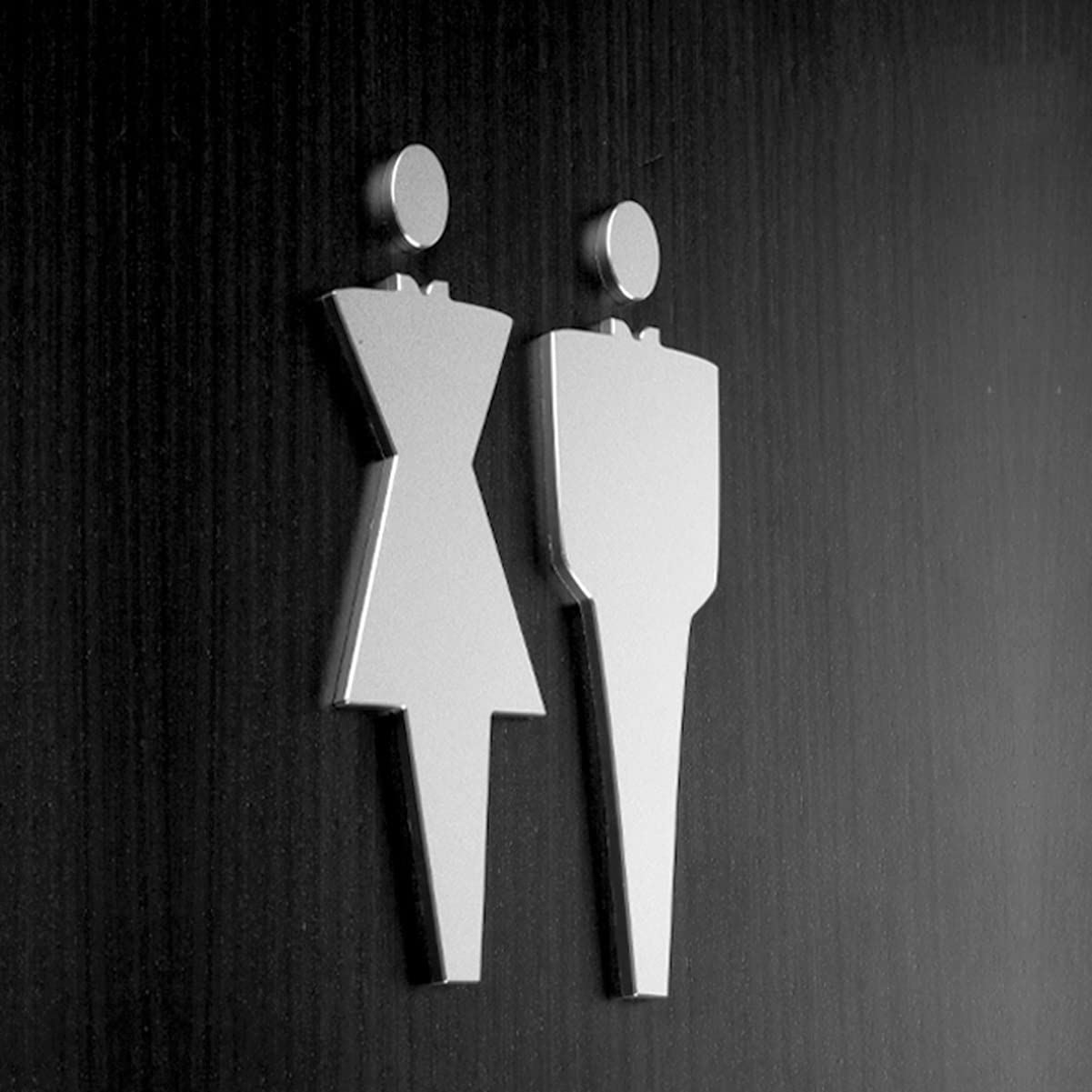 Juego de letreros for baño for hombres y mujeres, chapados en metal, multicolor, paquete de 2(Silver)