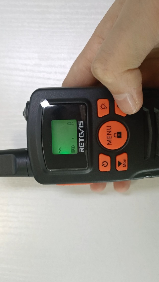 Retevis RA635 Walkie Talkie PMR446, 16 Kanalen, Led-Zaklamp, Lcd Backlit Display, 10 Oproeptoon, Vox Handsfree, Lange Afstand Walkie-Talkie, Voor Outdoor Indoor Activiteit (Zwart, 2 Stuks Retevis RA635 Walkie Talkie PMR446, 16 Kanalen, Led-Zaklamp, Lcd Backlit Display, 10 Oproeptoon, Vox Handsfree, Lange Afstand Walkie-Talkie, Voor Outdoor Indoor Activiteit (Zwart, 2 Stuks