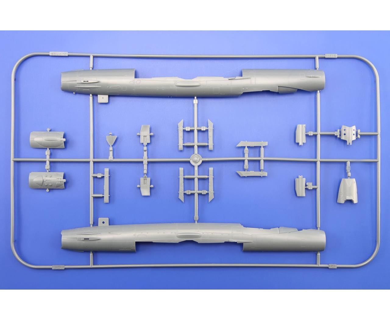 Eduard Plastic Kits 8231 - Kit Professionale per Costruire modellino MiG-21MF in Scala 1:48
