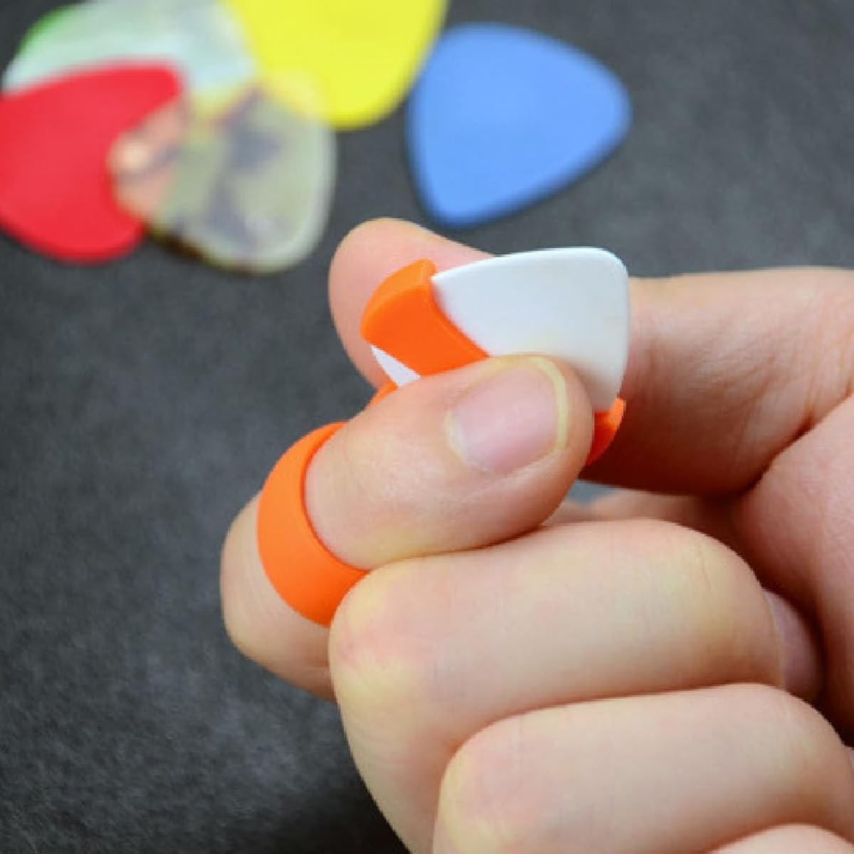 Laroal Guitar Practice Pick Holder Non-Slip Silicone Plectrum Finger Sleeve Compact Wide Application For Performance (Men M Size) - Image 2