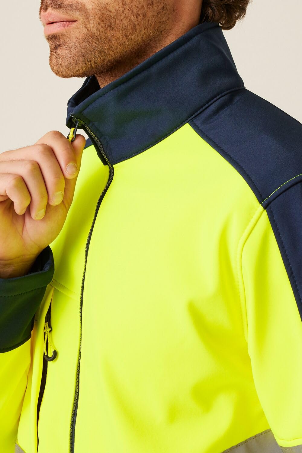 Regatta TRA625 20770 profesjonalna Hi-Vis wodoodporna i oddychająca kurtka softshell, żółta/granatowa, L