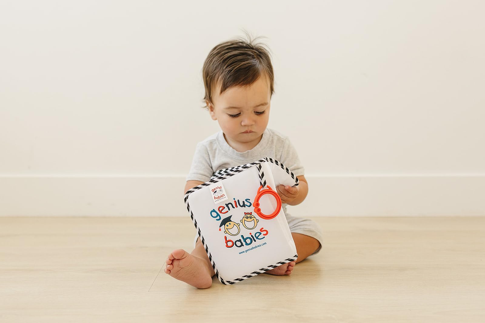 3413：洋書 INSTANT MEMORIES BABIES CD付き Amazon.com : Genius Baby Toys Baby's First Photo Album Soft Fabric