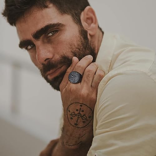 Miniatura 2 de VNOX Anillos vikingos para hombre  Anillos vikingos de acero inoxidable con martillo de Thor, vikingo, vegvisir, pirata, brújula gótica, regalos de