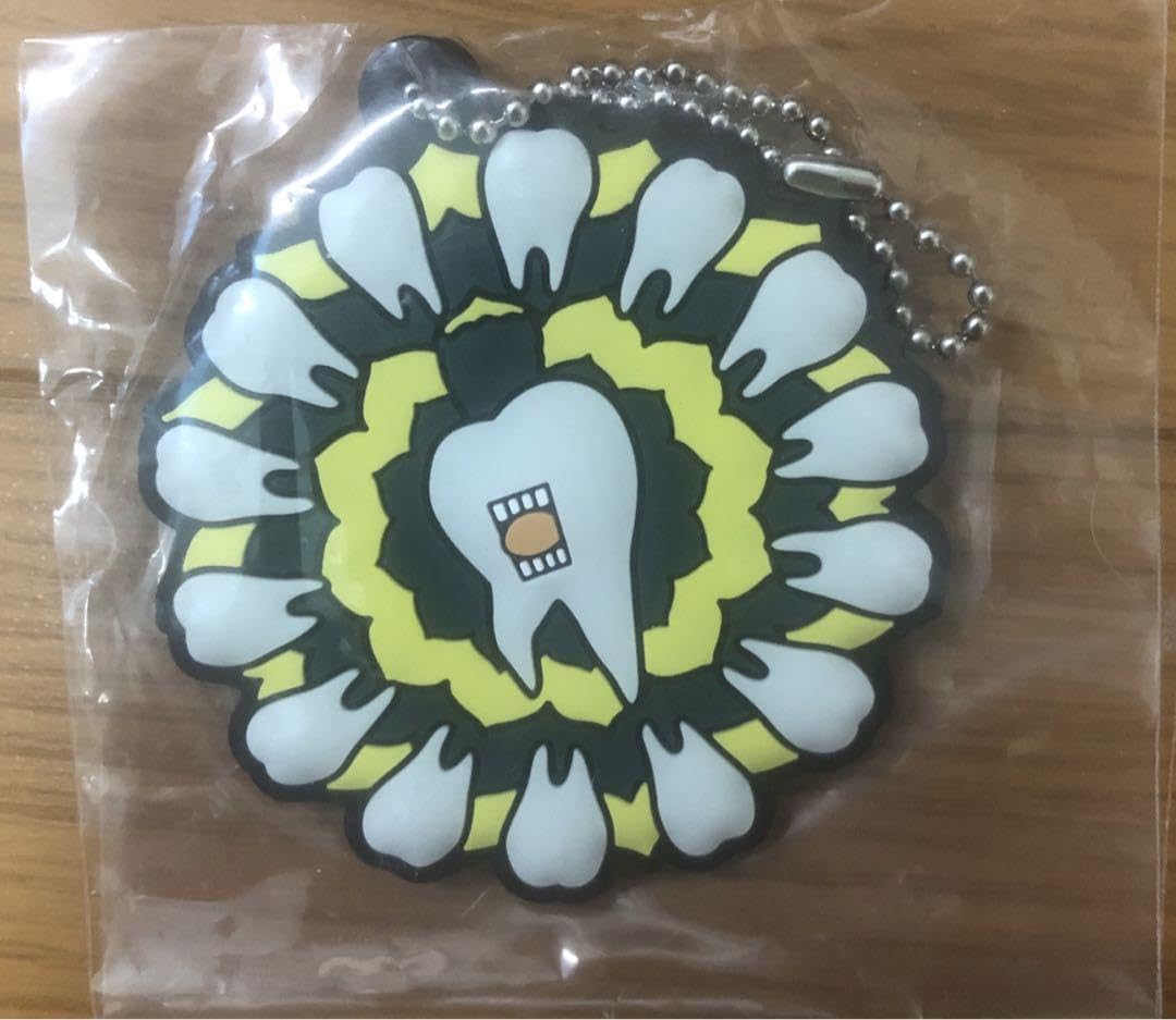 Amazon.co.jp: まどマギ ラバーストラップ くるみ割りの魔女 歯 リリア