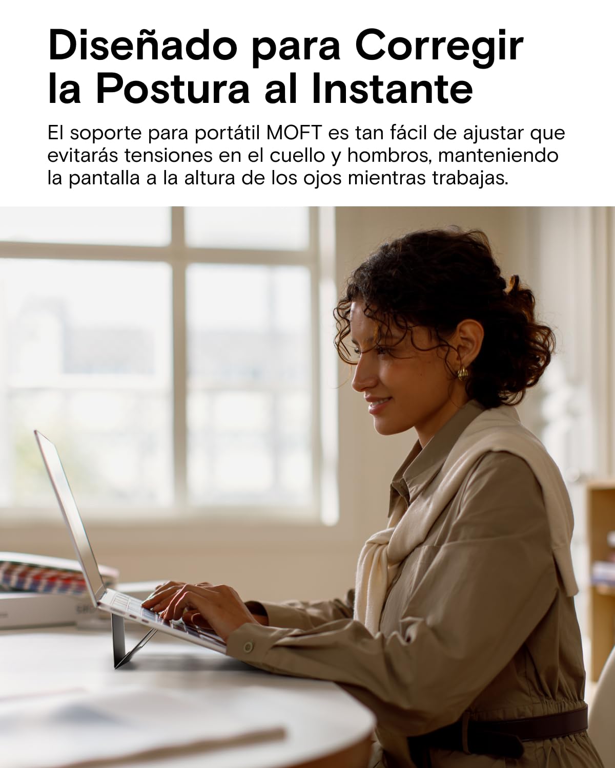 MOFT Soporte para computadora portátil, Soporte Adhesivo de refrigeración para portátil con Flujo de Aire para disipación de Calor con 2 ángulos de visión Ajustables, Soporte Plegable y portátil