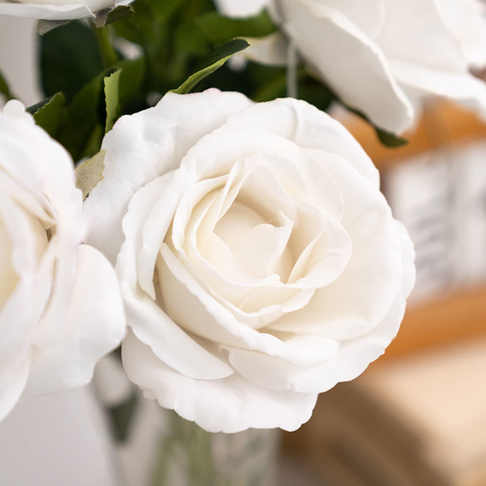 Bouquet de roses blanches artificielles