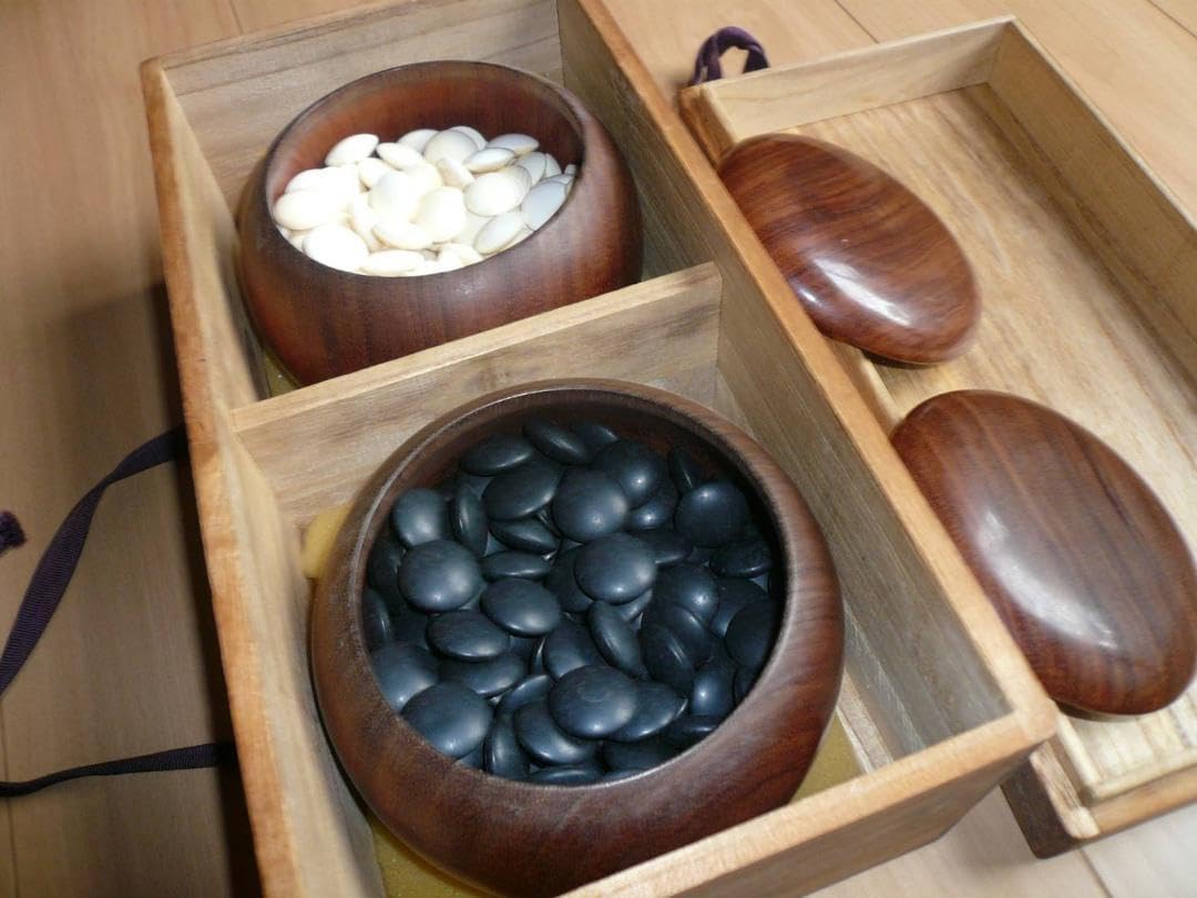 レトロの碁盤と碁笥付き碁石セット 囲碁 セット 碁盤 碁石 本蛤 白 那智