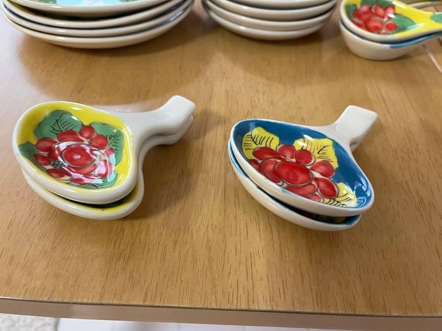 バッチャン焼食器セット 48e96a0783df8efc5b293867452e0d