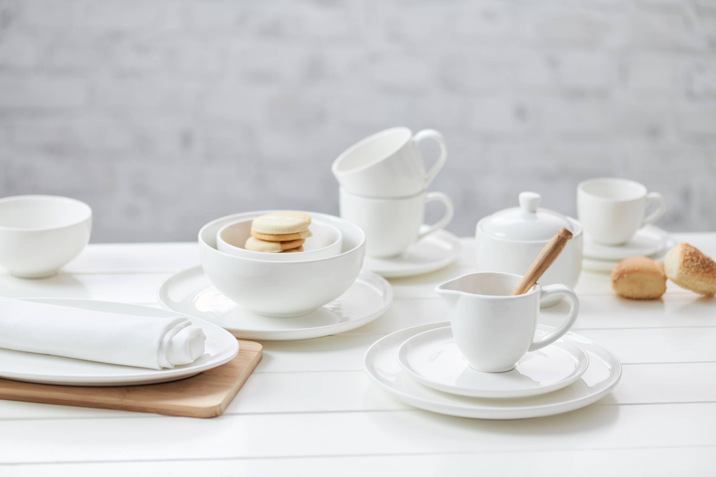 Ritzenhoff & Breker Skagen Dessertteller ø 21,5 cm 6er Set | Klassisches Tafelgeschirr | Abgerundete Formen | Porzellan | Spülmaschinen- & Mikrowellenfest | Weiß