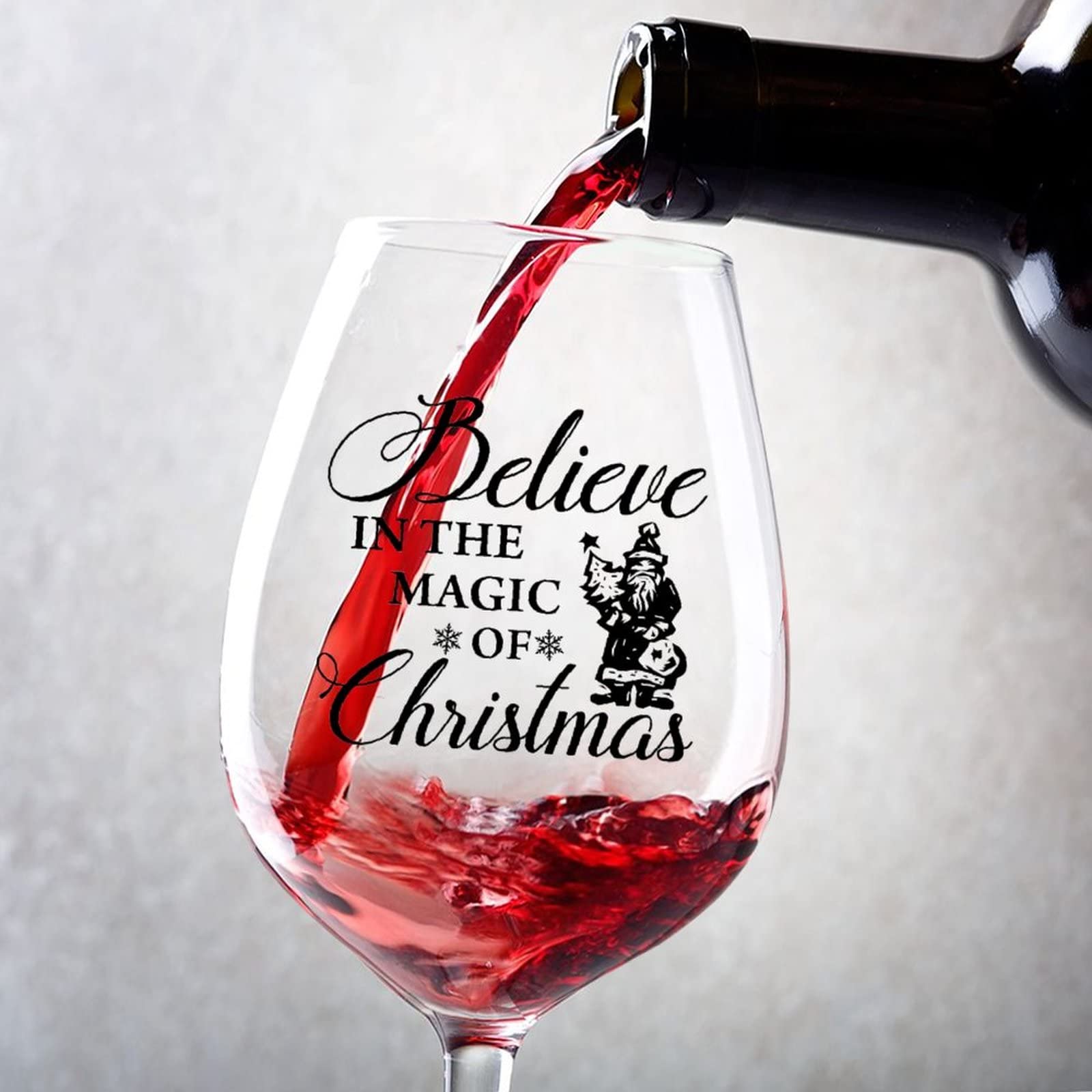 Verres à vin rouge personnalisés : oubliez les cadeaux banals de mariage
