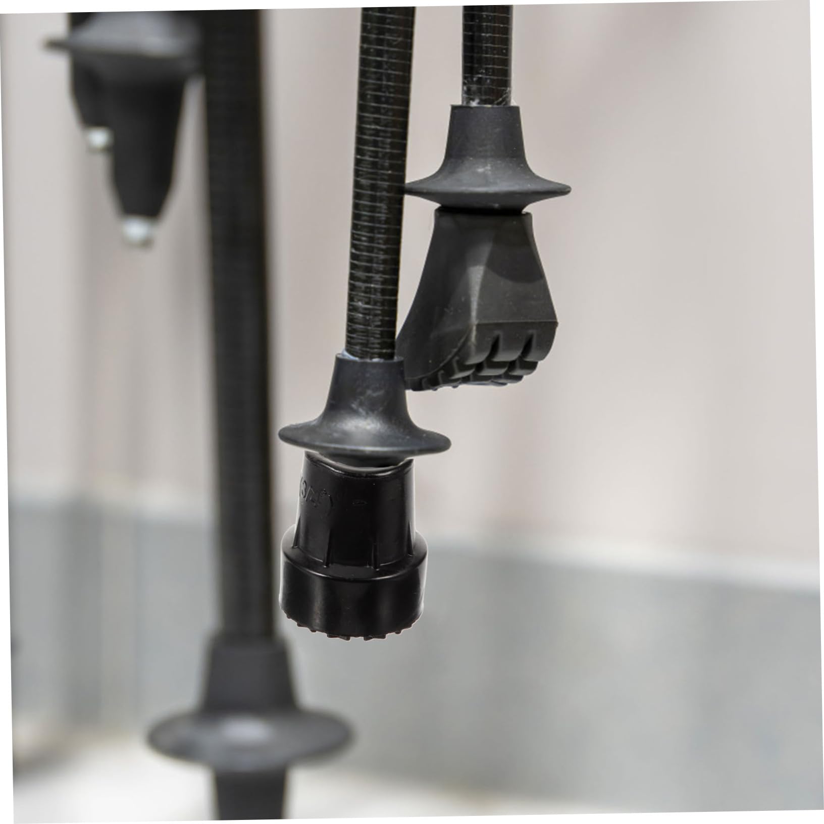 TOVINANNA 4pcs Cane Tip PVC Resin Cane Foot Covers Walking Sticks Shock Absorbing Black Replacement Cane Tips