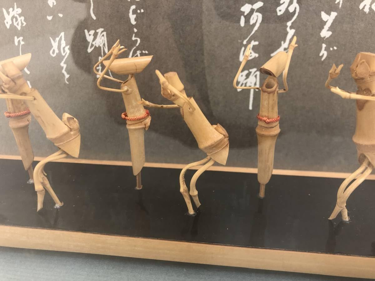 阿波踊り竹人形十五人立ちガラスケース入り 阿波踊り竹人形の里 時代屋