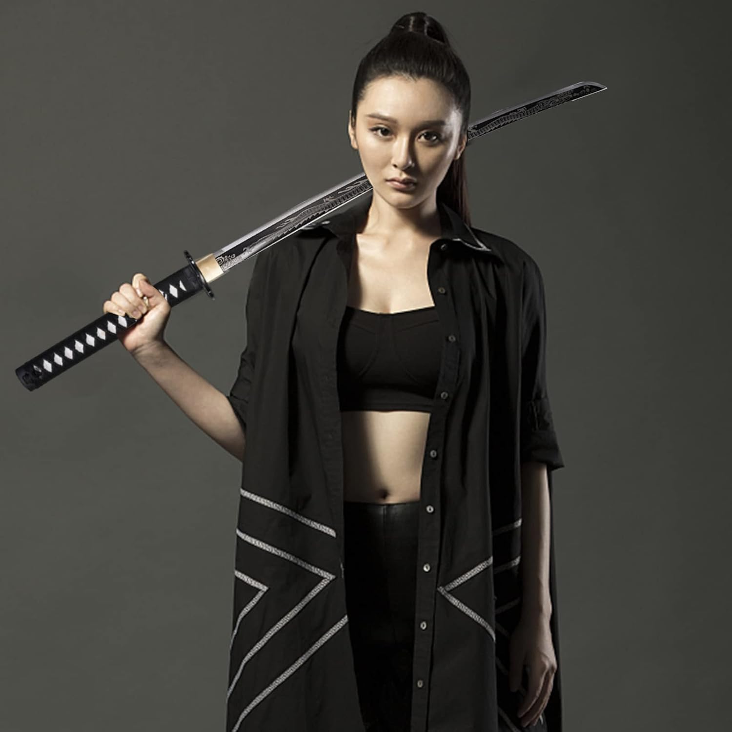 Kamaiwo-1045/1060 Handmade Hand Forged Authentic，Japanese Katana Authentic - Full Tang High Carbon Steel Makes a Memorable for Martial Arts Enthusiasts Collectors,Functional,Practical Black