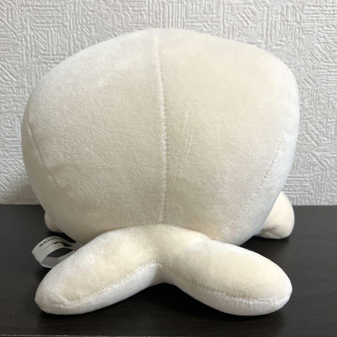 Amazon.co.jp: 八景島シーパラダイス シロイルカ ぬいぐるみ : おもちゃ