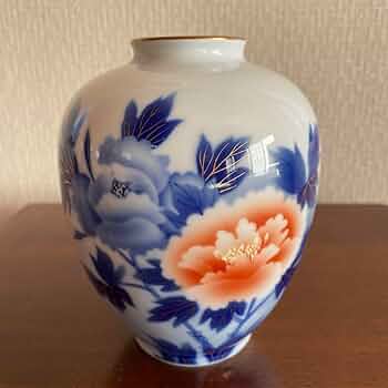 宮内庁御用達　深川製磁　花瓶 Amazon.co.jp: 深川製磁 宮内庁御用達 牡丹 花柄 花瓶 高さ15