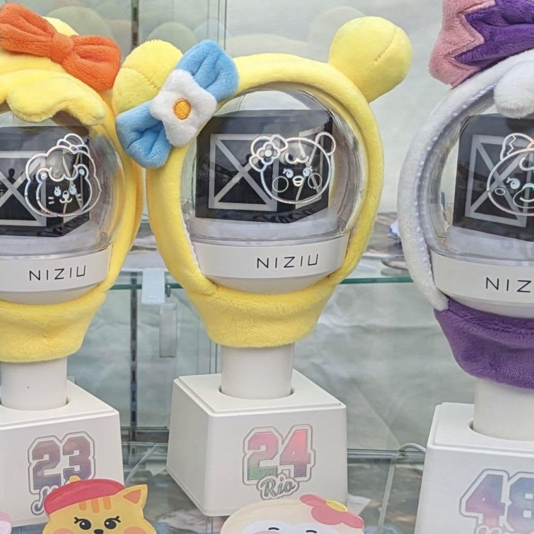 Amazon.co.jp: NiziU マヤ マヤン マルチステッカー : ホーム＆キッチン