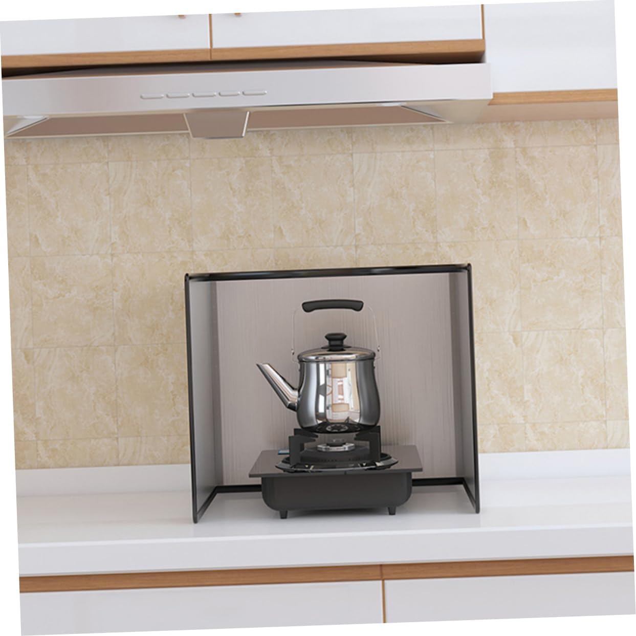 Kitchen Folding Oil Baffle Heat Insulation Board for Kitchen Stove Oil and Space-saving Design Easy to Clean