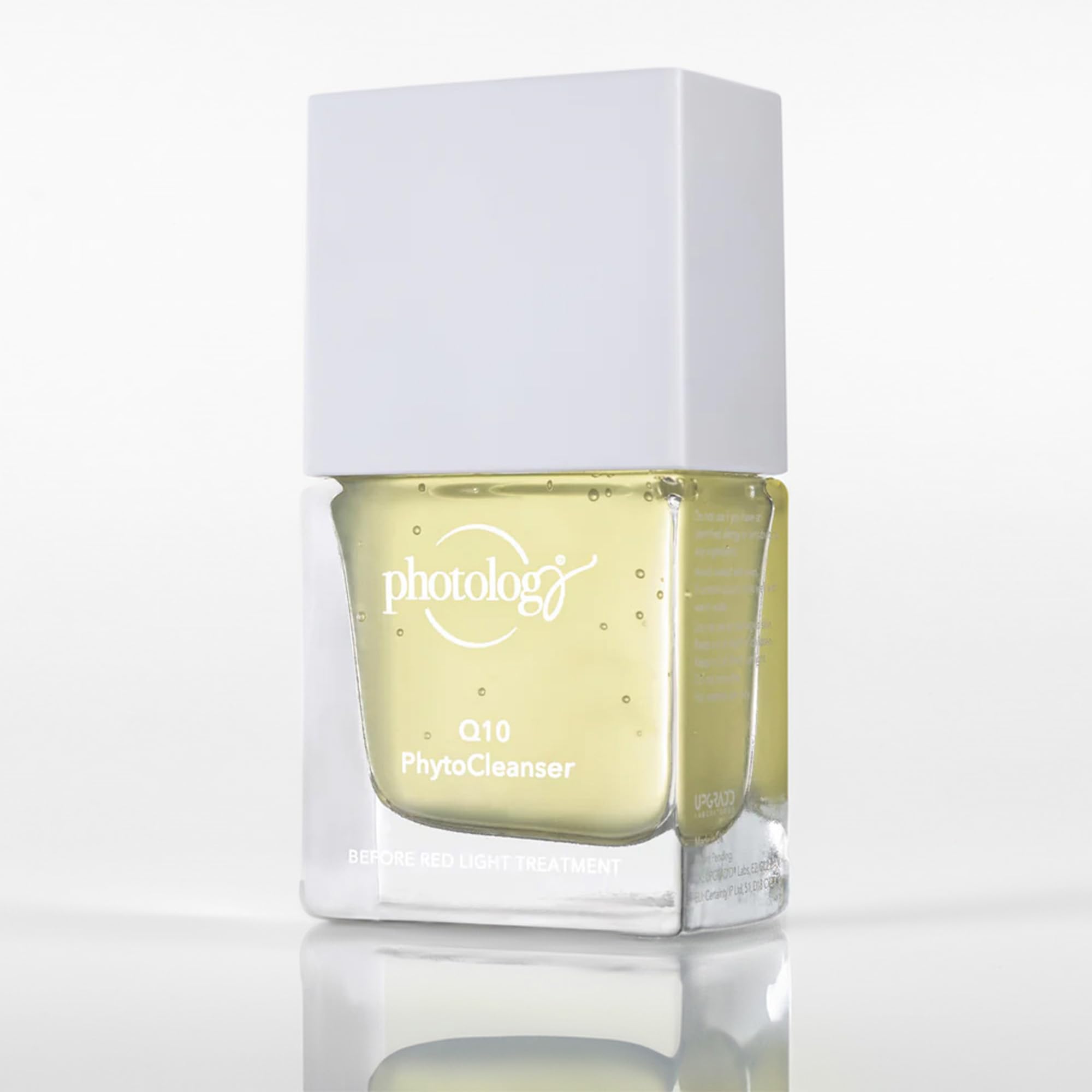 Q10 PhytoCleanser – Oczyszczający żel do twarzy przed terapią światłem czerwonym, poprawiający efekty zabiegu. Wspomaga produkcję kolagenu dzięki zawartości witaminy C. 30 ml.