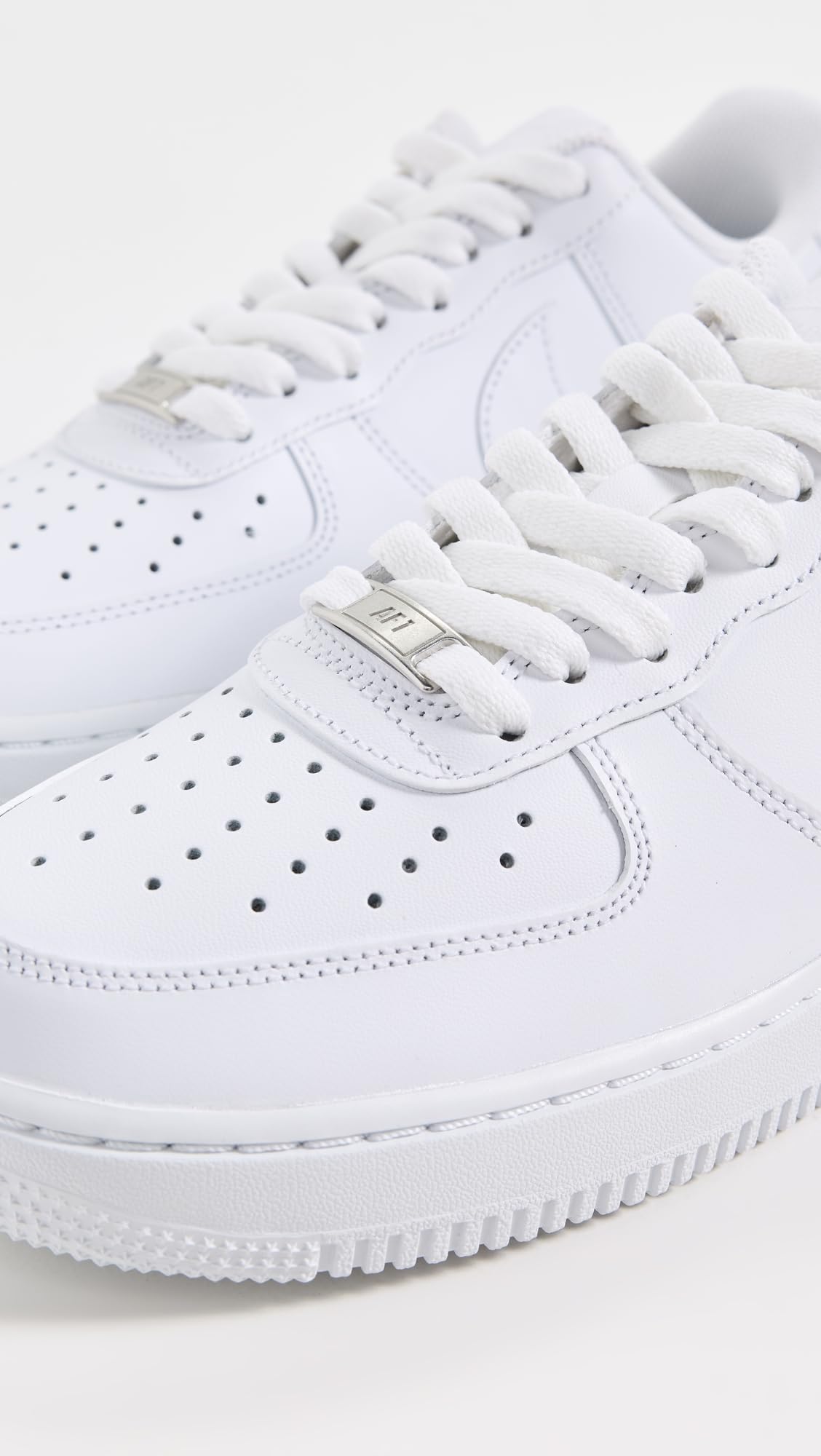 Nike Wmns Air Force 1 '07, Zapatos De Baloncesto Mujer, Light White, 43 EU