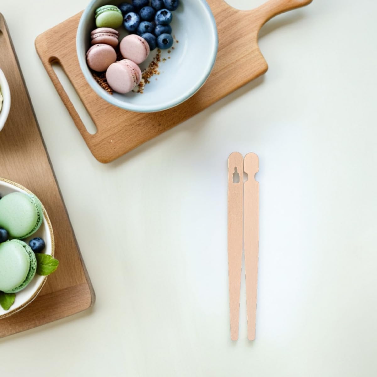 ABOOFAN 200 Paires Pinces Cuisine en Bois Khaki pour Petits Apéritifs et Snacks, Design Plat Élégant, Prise Facile Antidérapante, Usage Quotidien et Repas Variés
