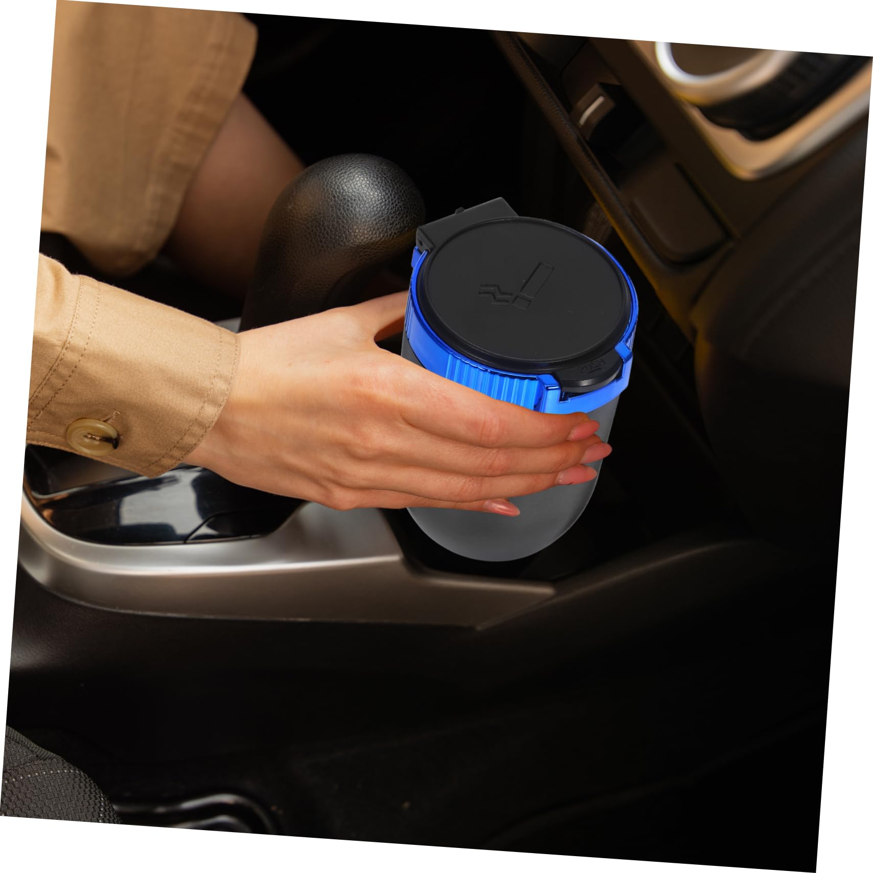 SOLUSTRE 3pièces Cendrier De Voiture Avec Couvercle Et Lumière Intégrée Cendrier Multifonctionnel Et Inoxydable Pour Intérieur De Véhicule Pour Hommes Compact Et Facile à Transporter