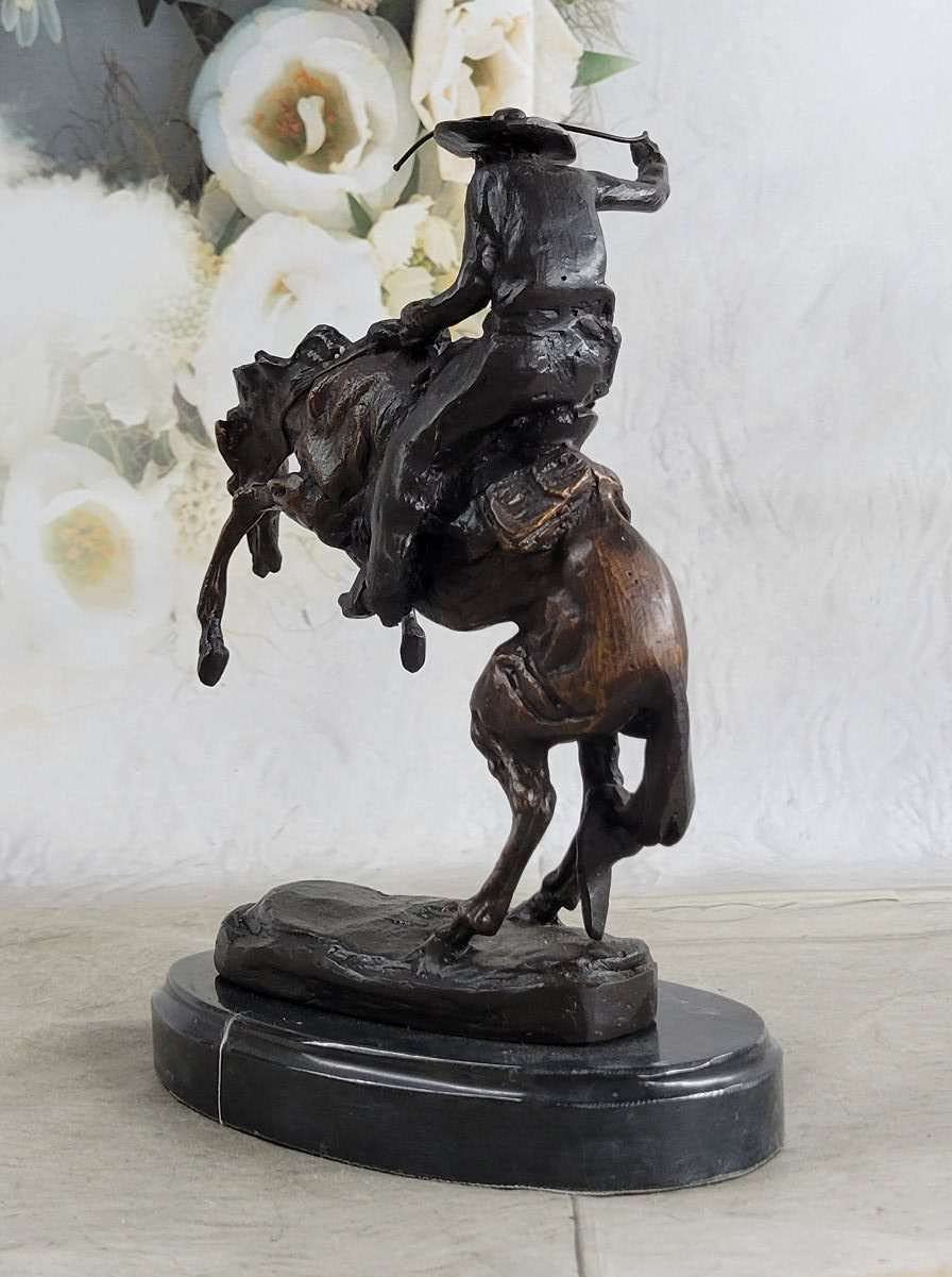 （ブロンズ像）フレデリック・レミントン作　【ブロンコ・バスター】 ブロンズ像）フレデリック・レミントン作 【ブロンコ・バスター