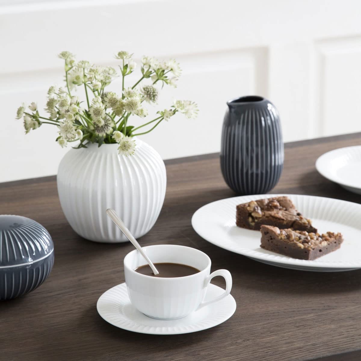 Kähler Kaffeetasse mit Untertasse 25 cl Hammershøi legendär Zeitlos, Weiss