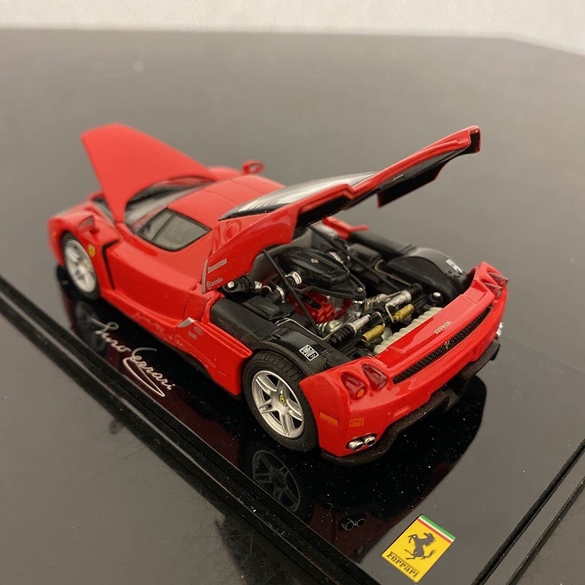 Amazon | 1/43 京商 フェラーリ Enzo テストカー 赤 レッド 05001T Amazon | 1/43 京商 フェラーリ Enzo テストカー 赤 レッド 05001T